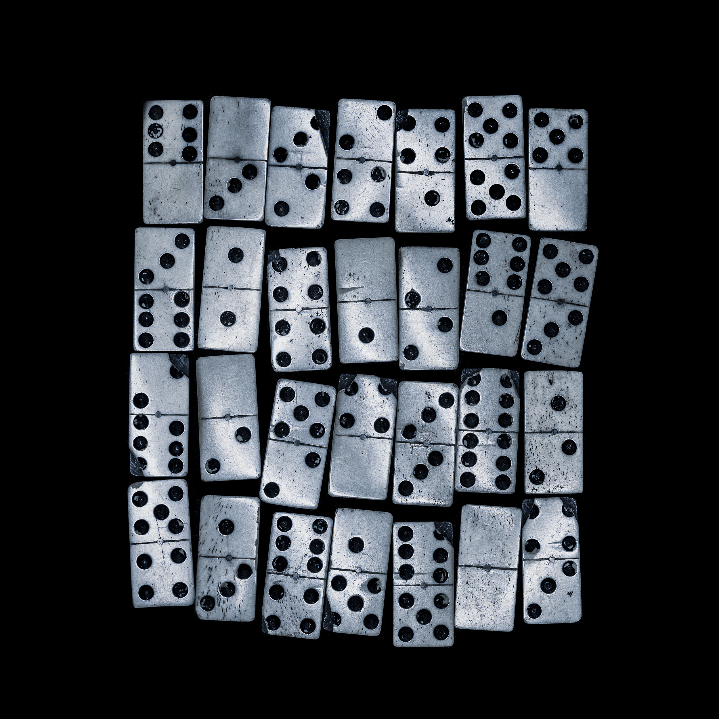 DominoesWeb01
